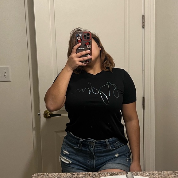 LAST PRICE🍒🤍Rhinestone Logo T-Shirt
ST. JOHN COLLECTION - Picture 9 of 16